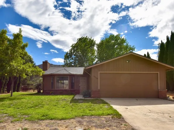 30020 Niblick Ln, Tehachapi, CA 93561