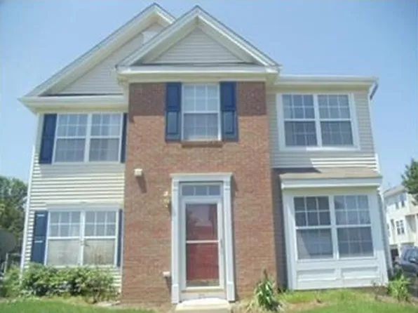 27 Puchala Dr, Parlin, NJ 08859