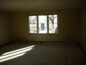 3rd image of 420 S Felker Ave