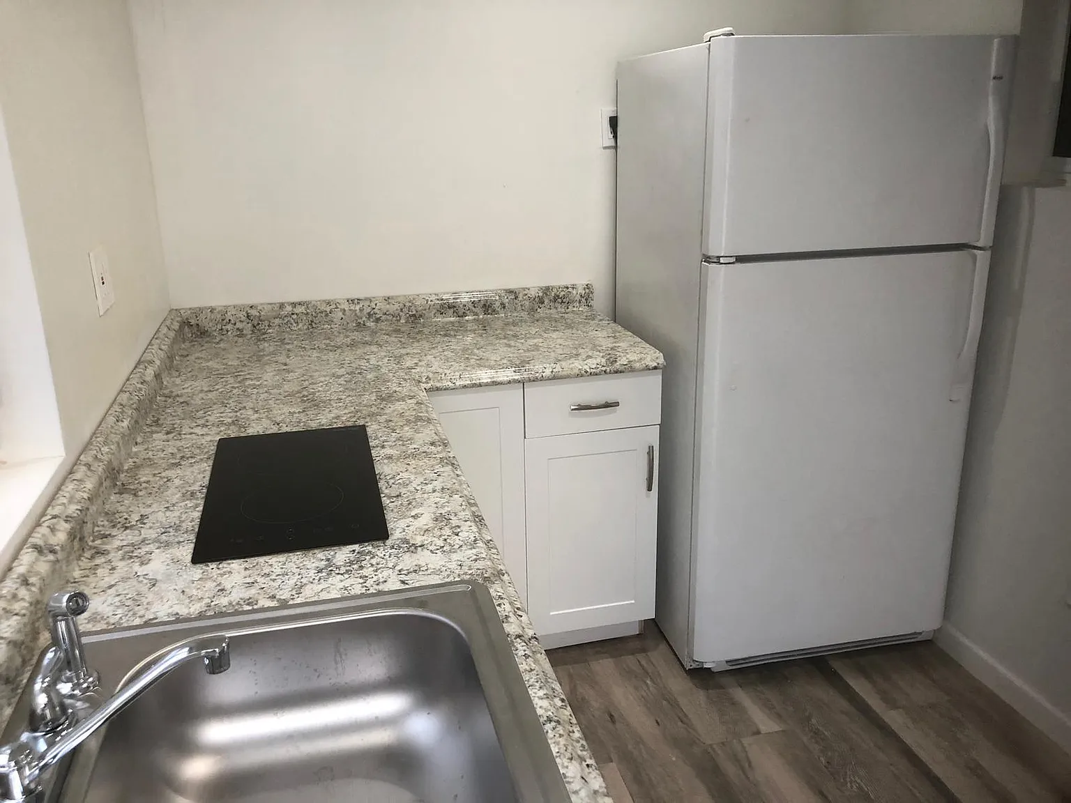 1 bed, 500 sqft, $1,500 — Photo 3