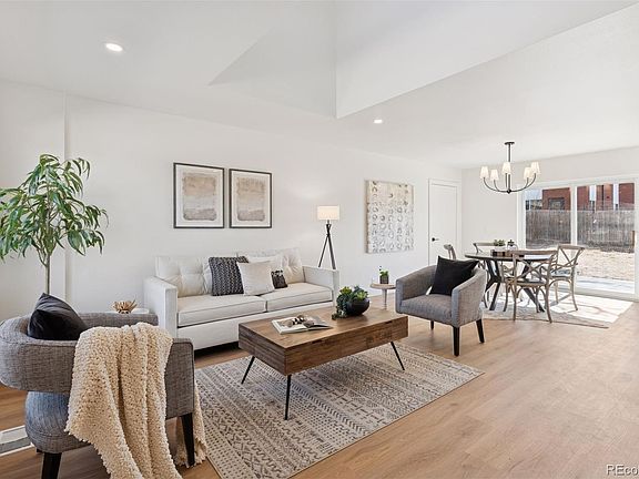 2nd image of 1434 W Lake Avenue