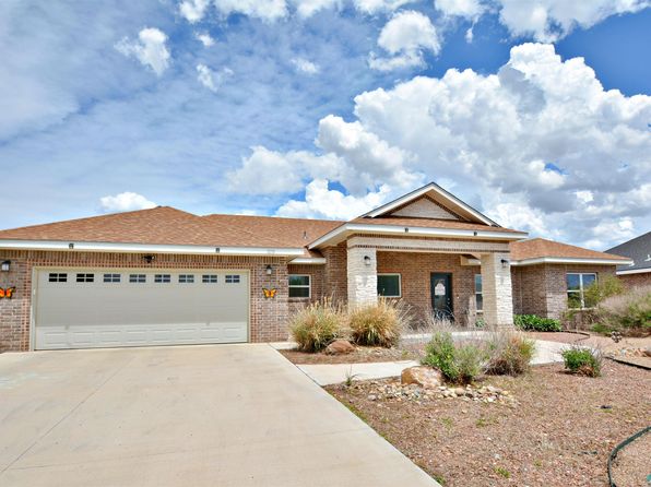 1219 Oakwood Cir, Portales, NM 88130