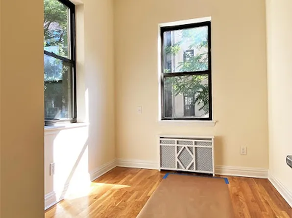 130 West 75th Street image 8 of 12