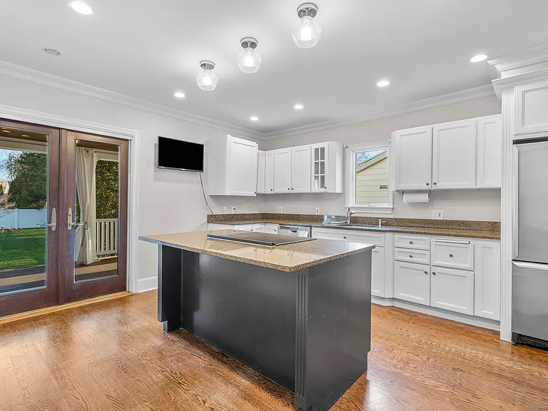 447 Reef Rd — Photo 11