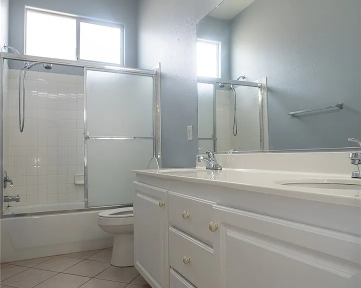 7861 Darby Ave — Photo 81