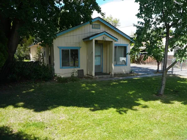 1216 S 15th Ave, Yakima, WA 98902
