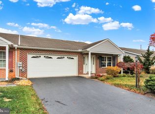 719 Fir Spring Dr, Waynesboro, PA 17268