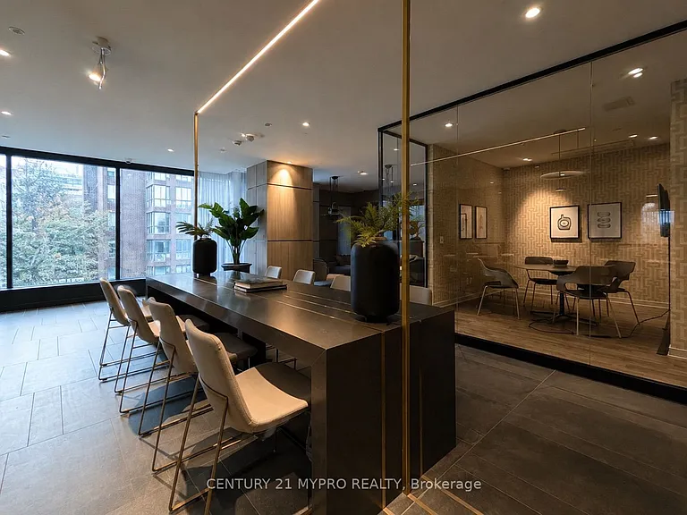 319 Jarvis St #905 — Photo 8