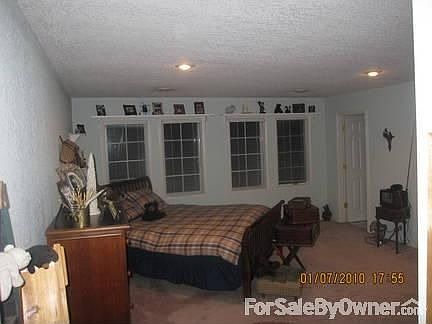 5th image of 1220 Oakmont Dr