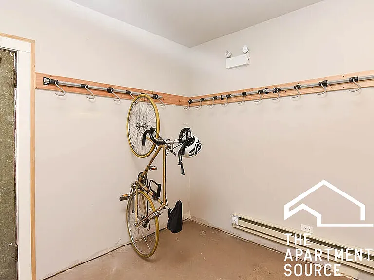 640 W Wrightwood Ave #208 — Photo 10