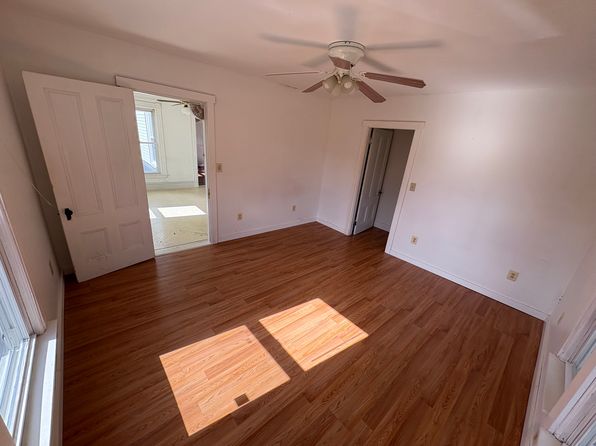 180 West St #201