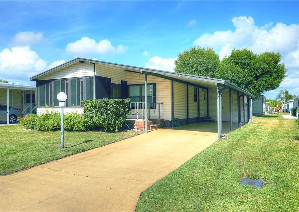 1st image of 824 Oleander Cir