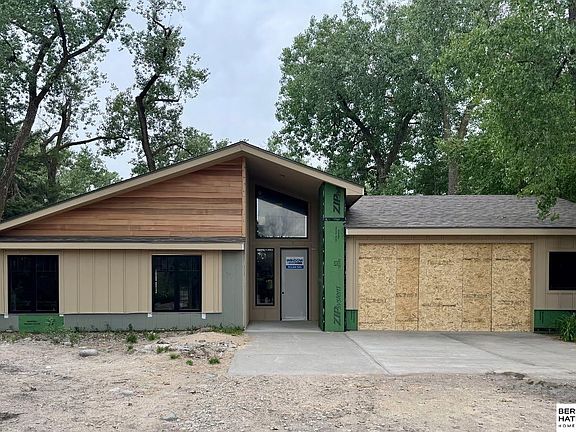 2nd image of S 1095 Maple Ln