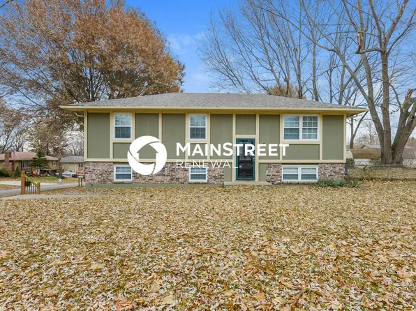 504 SW Shamrock Pl, Blue Springs, MO 64014