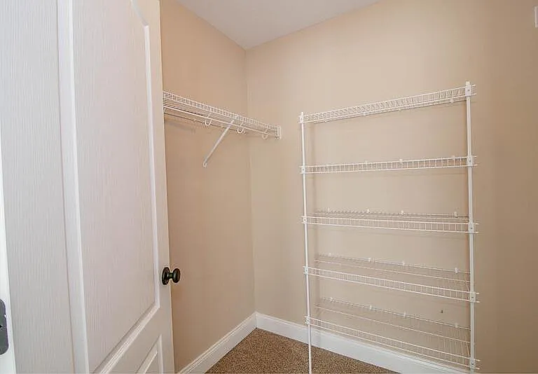 123 Bogard Ln — Photo 9