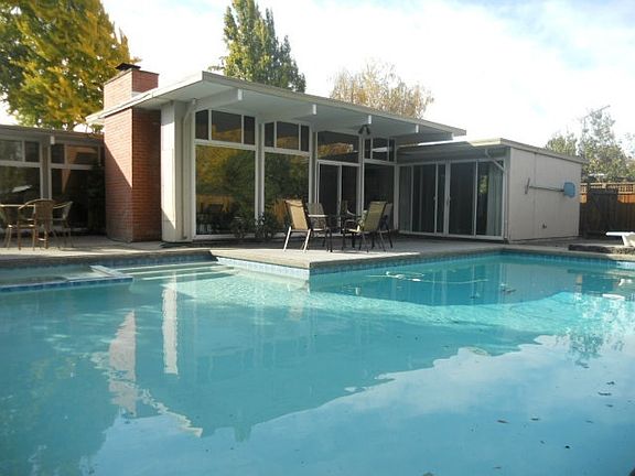 2nd image of 2006 Margot Pl