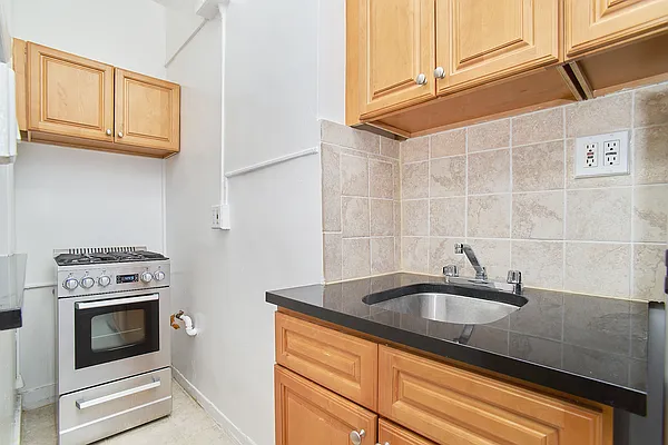 Rented by Living New York | media 8