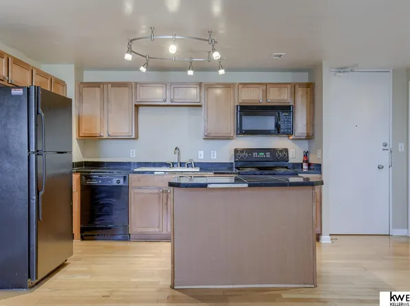 105 N 31st Ave APT 704, Omaha, NE 68131