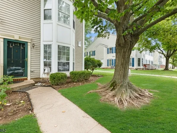 193 Columbus Dr, Franklin Twp., NJ 08823