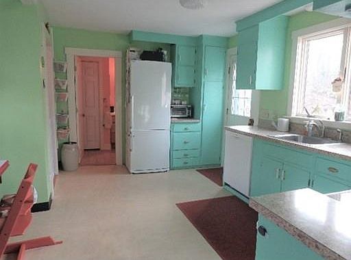4th image of 80 Vernon St