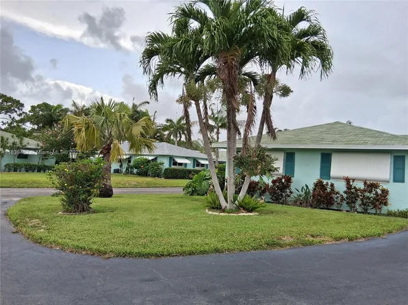 635 Hummingbird Ln, Delray Beach, FL 33445