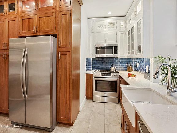2nd image of 600 W End Ave APT 2E