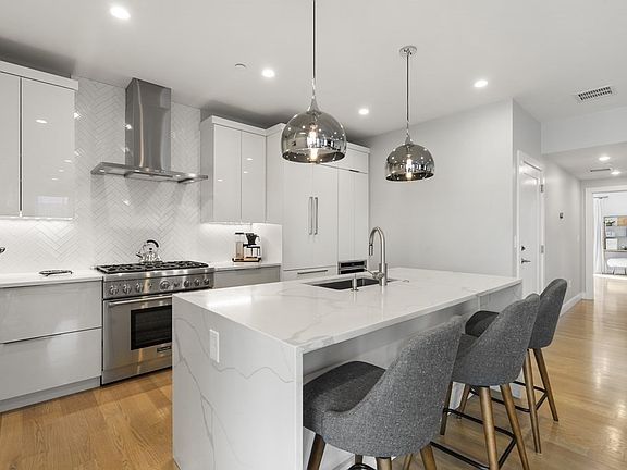 3rd image of 341 E Street Unit 2