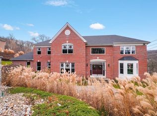 62 Pyngyp Rd, Stony Pt, NY 10980