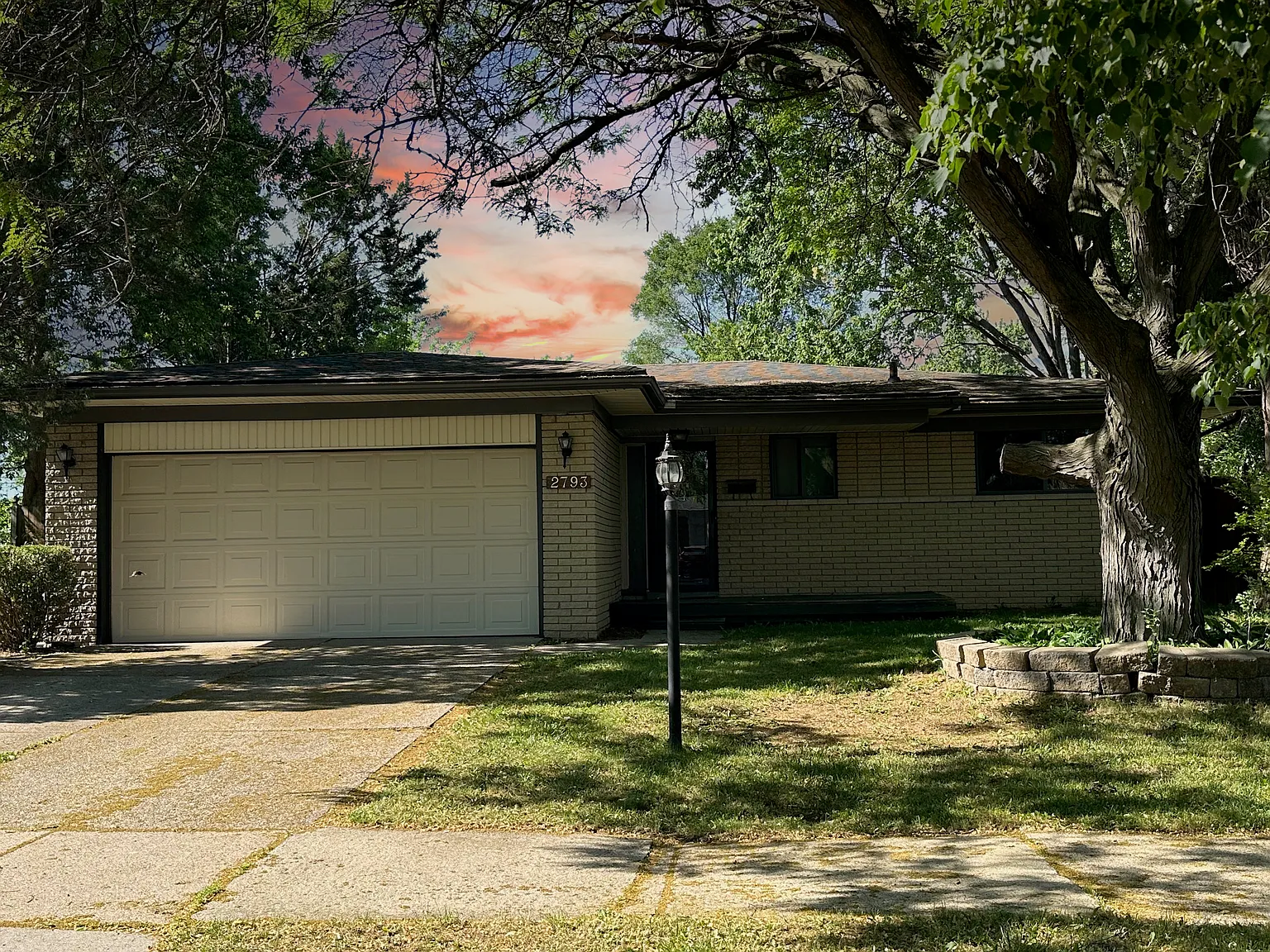 3 bed, 2.5 bath, 1505 sqft, $2,600 — Photo 2