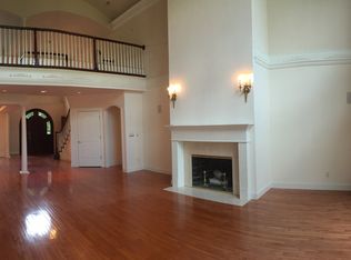 2201 Greenside Dr, Springfield, IL 62704