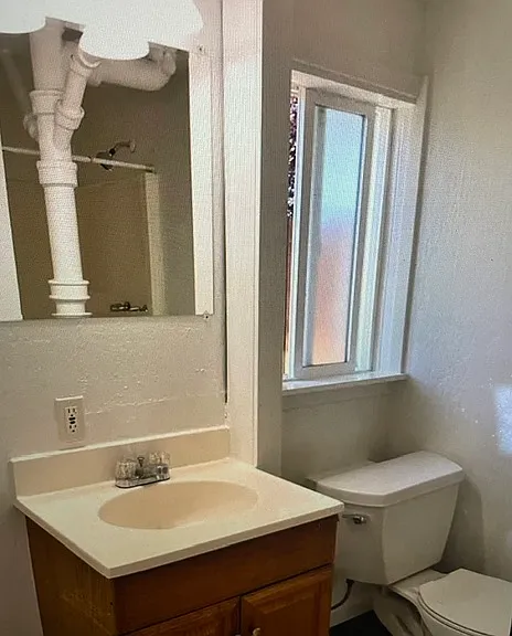 812B Cleveland St #812B — Photo 6