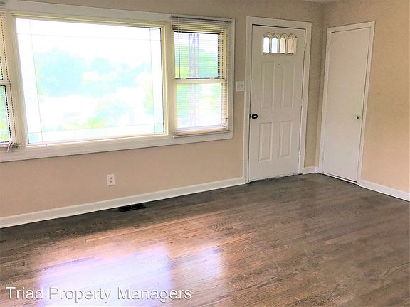 2nd image of 1905 Finley St