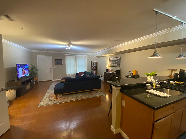 51 Chelsea St #2 — Photo 1
