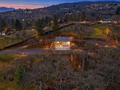 739 W Rolling Hills Dr, Eagle Pt, OR, 97524