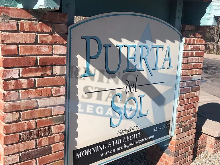 Puerta Del Sol Apartments — Photo 22