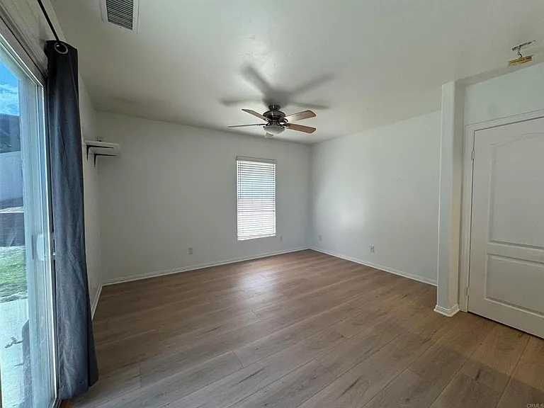 9112 Pinzolo Point — Photo 16