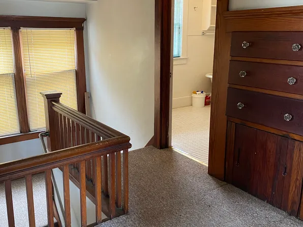 200 S Fairview Ave #2, Lansing, MI 48912