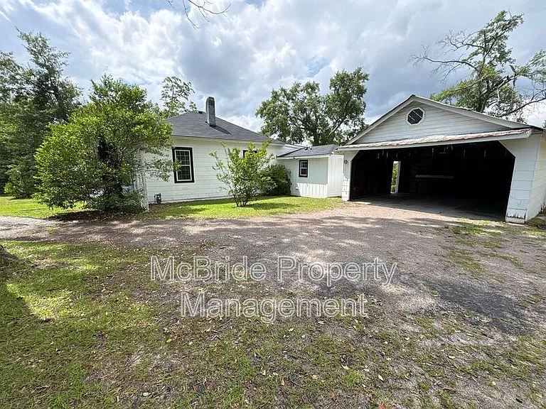 2754 Hazel St — Photo 15