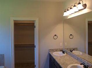 42306 Lakestone Dr, Prairieville, LA 70769