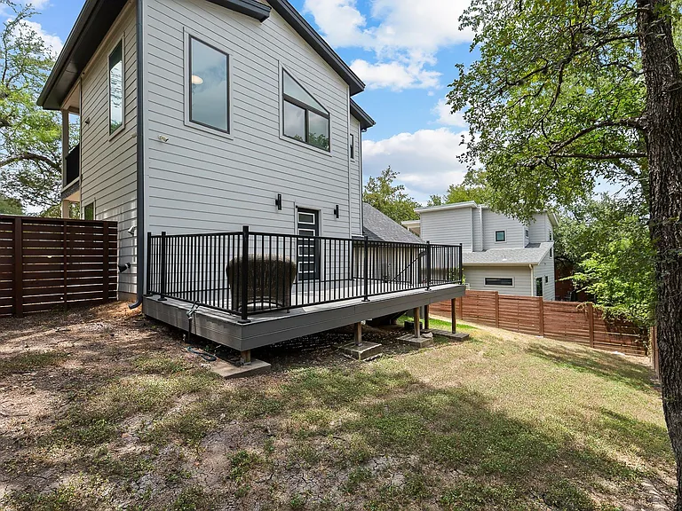 1193 E M Franklin Ave #1 — Photo 26