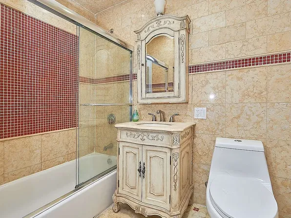 1624 East 12th Street image 8 of 13