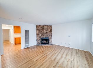 4360 W 132nd St #C, Hawthorne, CA 90250