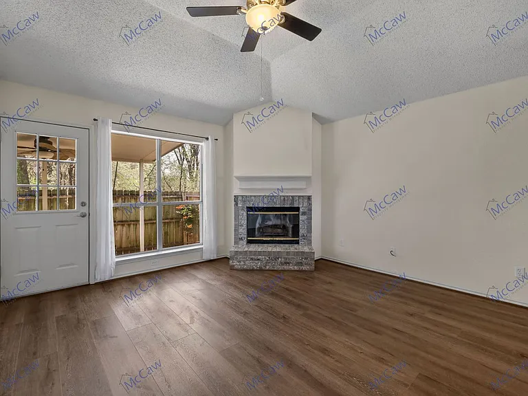 5719 Colebrook Trl — Photo 5