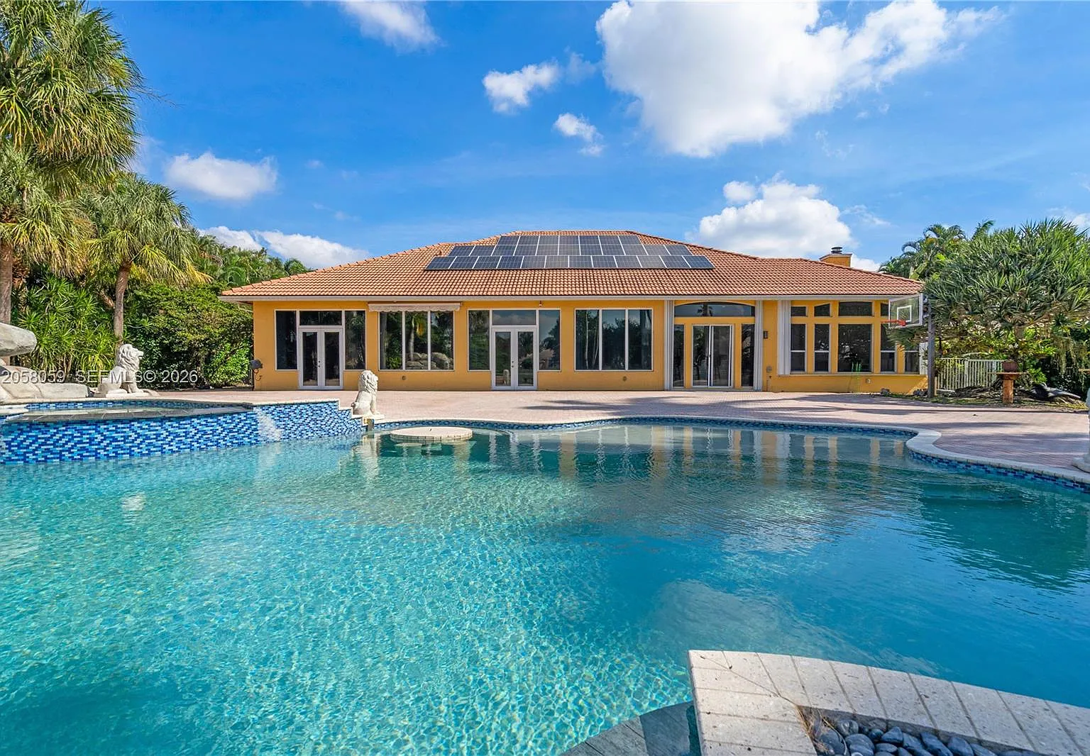 Emerald Springs Homes Of — Photo 4