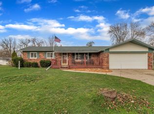 1404 Montgomery St, Eaton Rapids, MI 48827