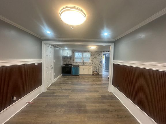 5th image of 100 Stafford Ave #3