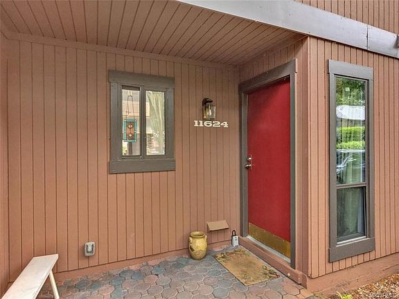 3rd image of 11624 E Briar Patch Dr