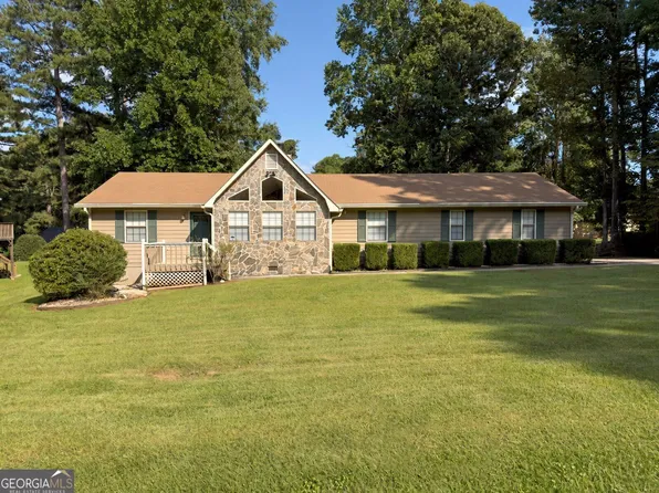 518 Club Valley Dr, Stockbridge, GA 30281