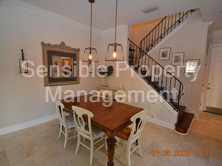 2405 Victoria Gardens Ln — Photo 20