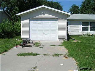 2nd image of 727 Empire Dr